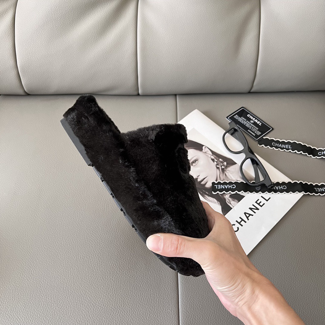 Women Top Quality C*hanel shoes