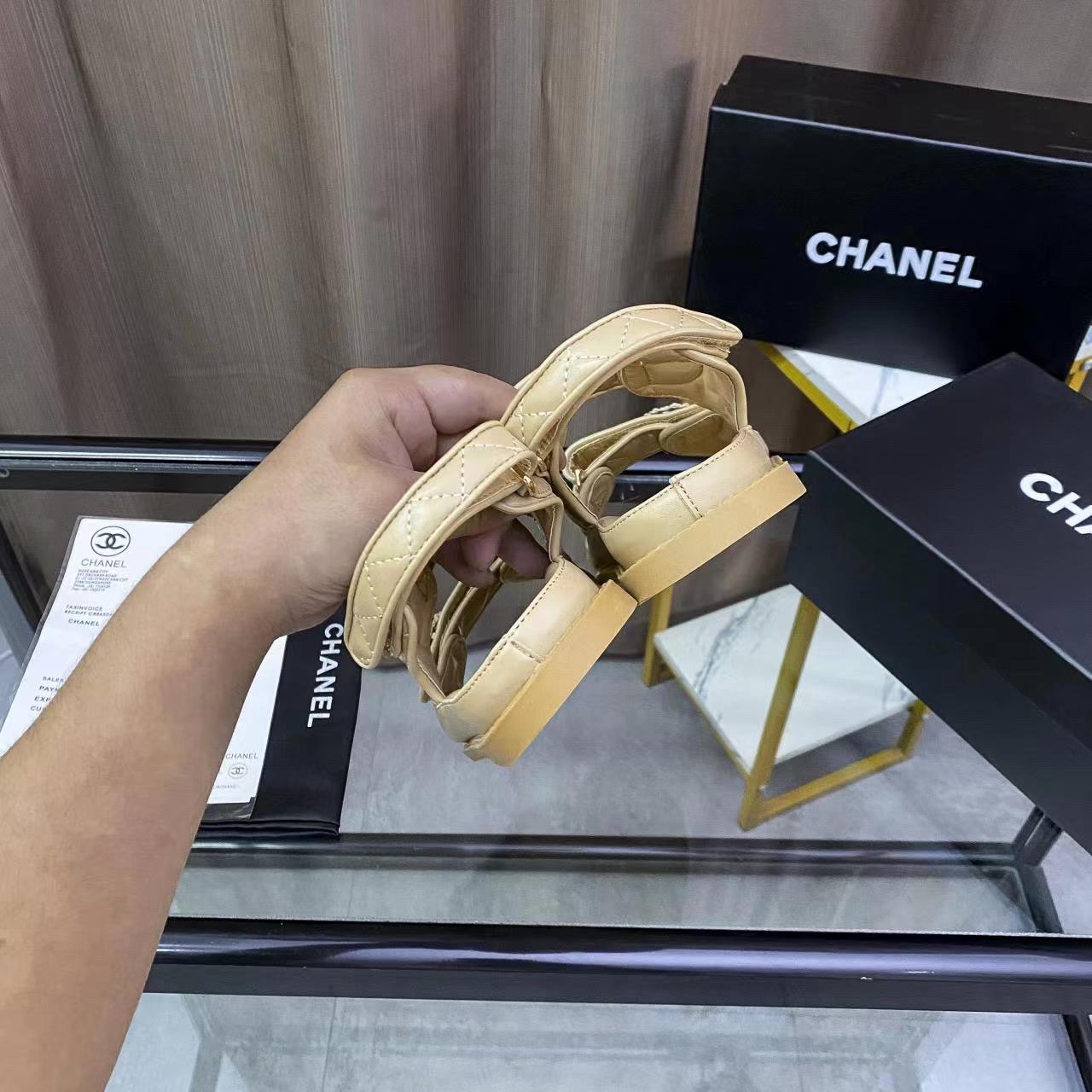 Women Top Quality C*hanel shoes