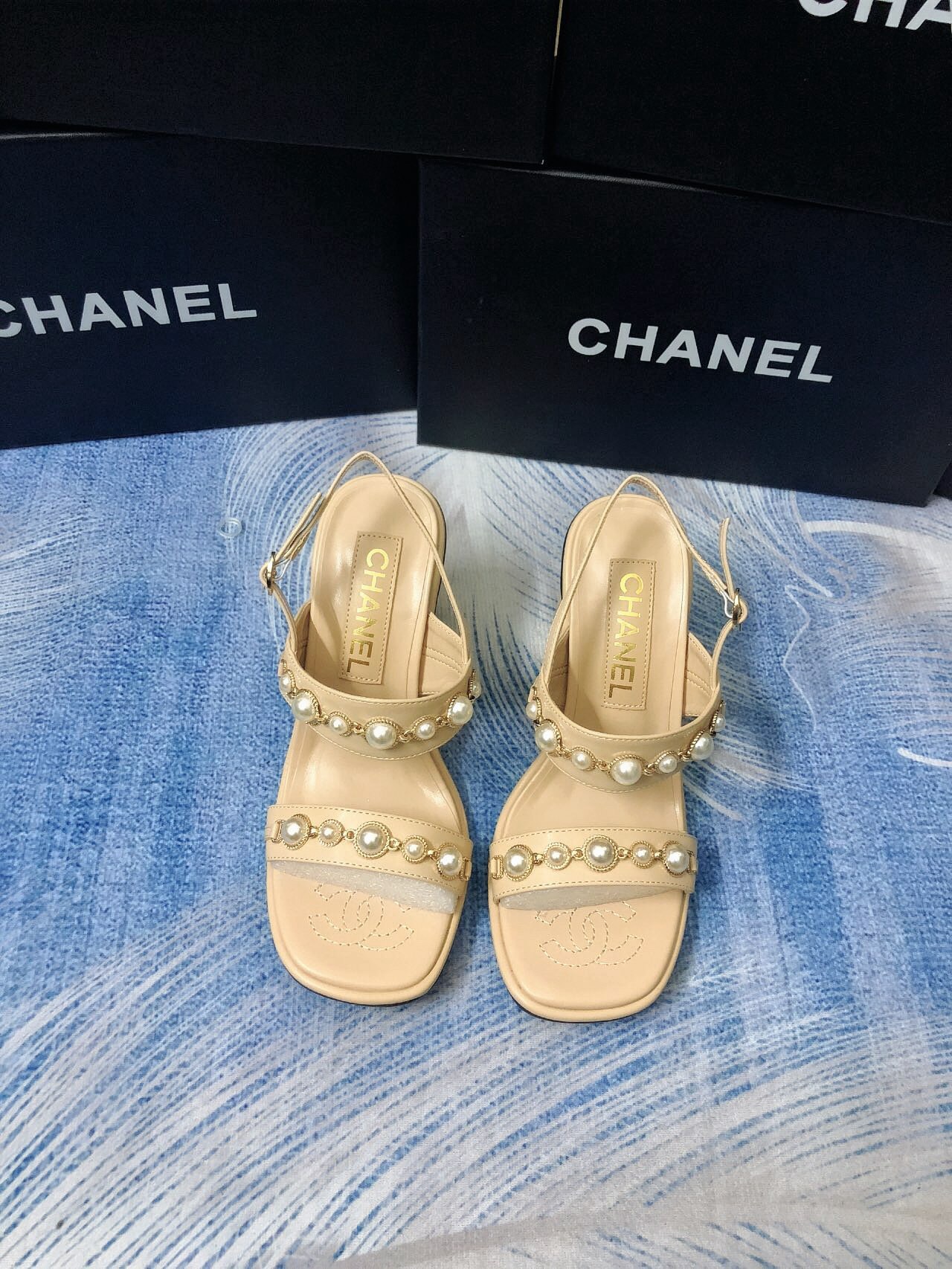 Women Top Quality C*hanel shoes