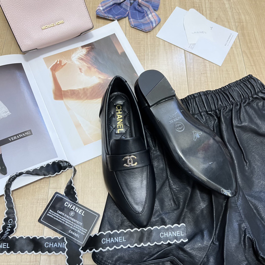 Women Top Quality C*hanel shoes