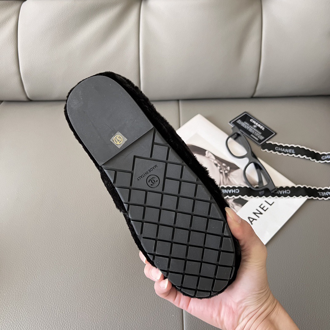 Women Top Quality C*hanel shoes