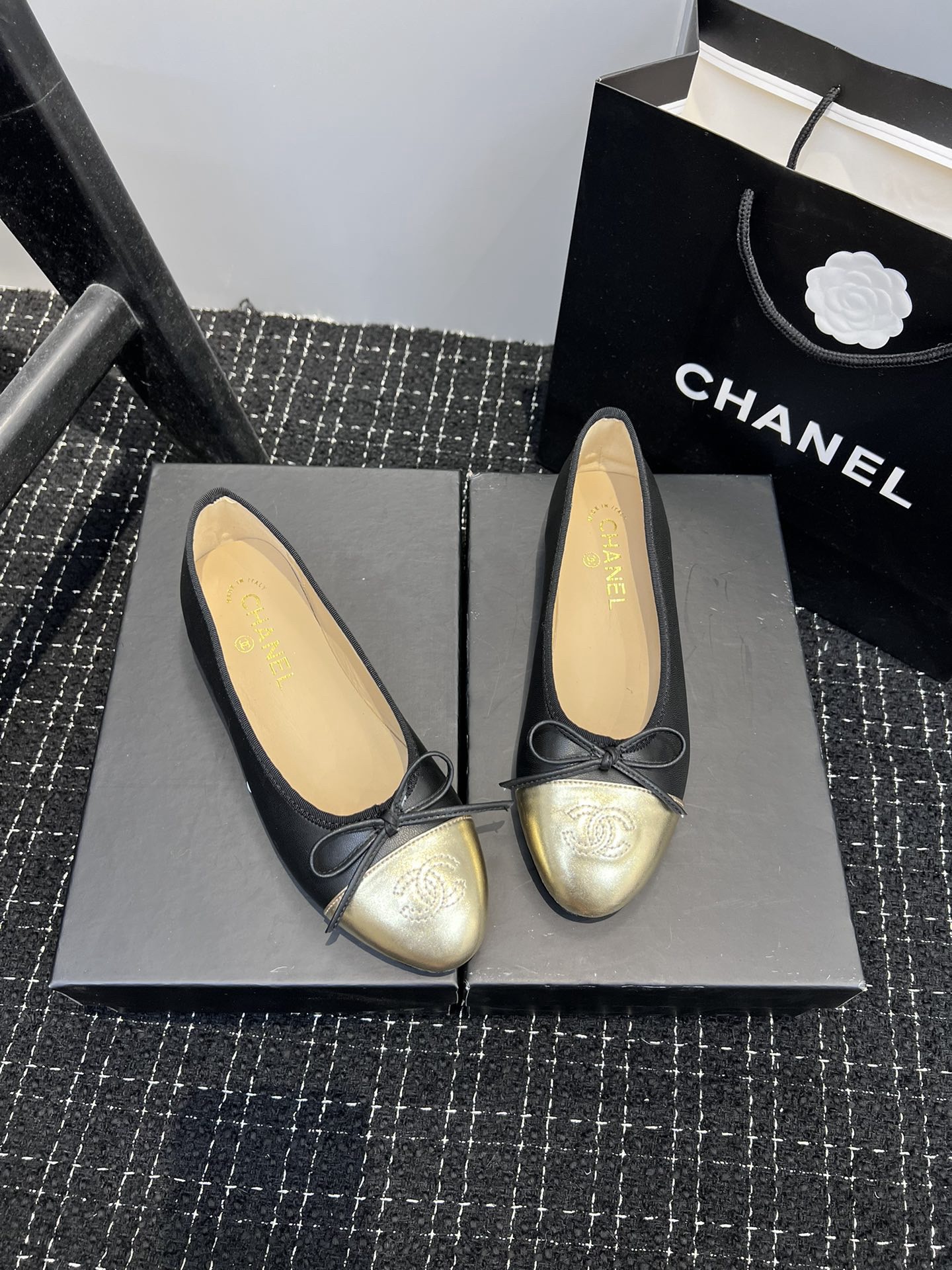 Women Top Quality C*hanel shoes