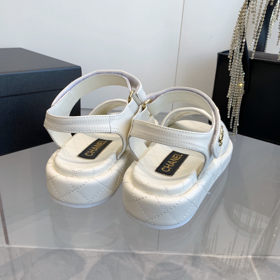 Women Top Quality C*hanel shoes