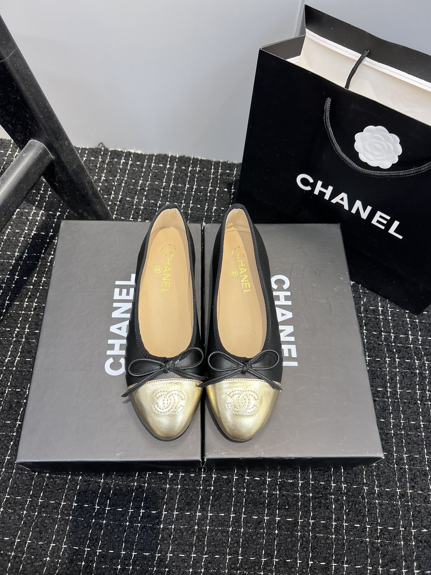Women Top Quality C*hanel shoes