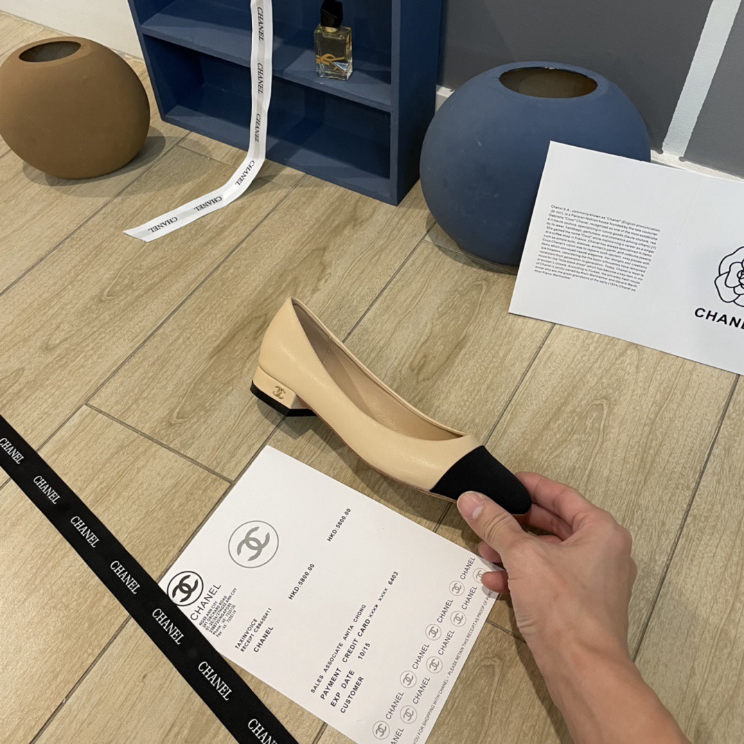 Women Top Quality C*hanel shoes