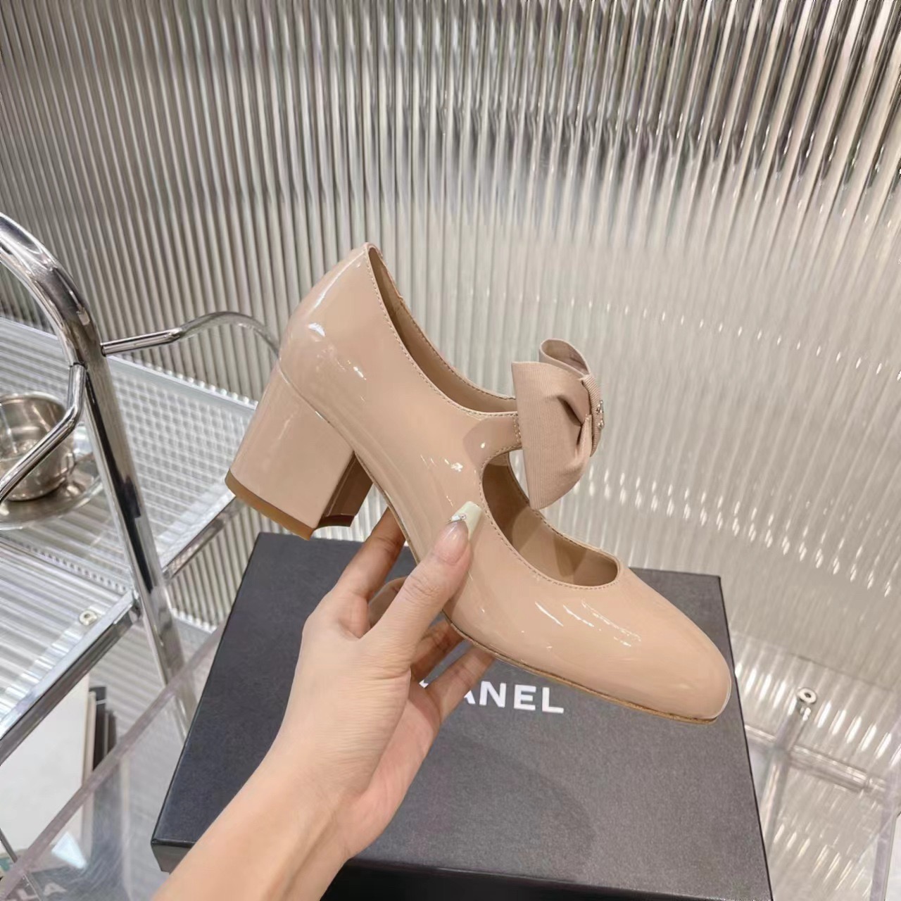 Women Top Quality C*hanel shoes