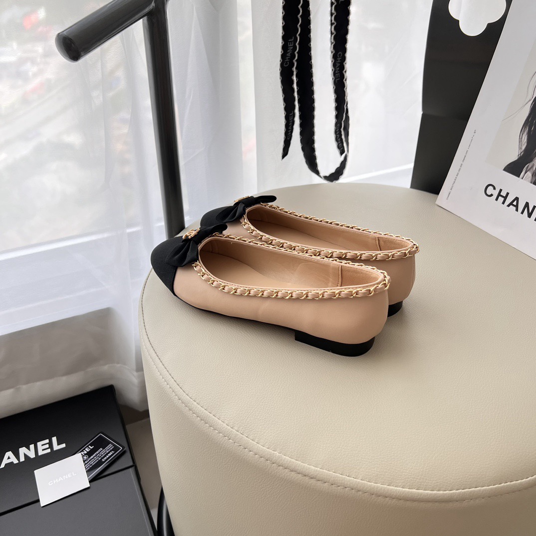 Women Top Quality C*hanel shoes