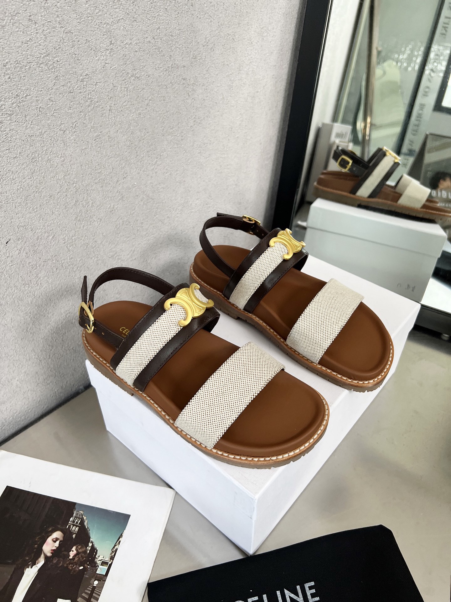 Women Top Quality C*eline shoes