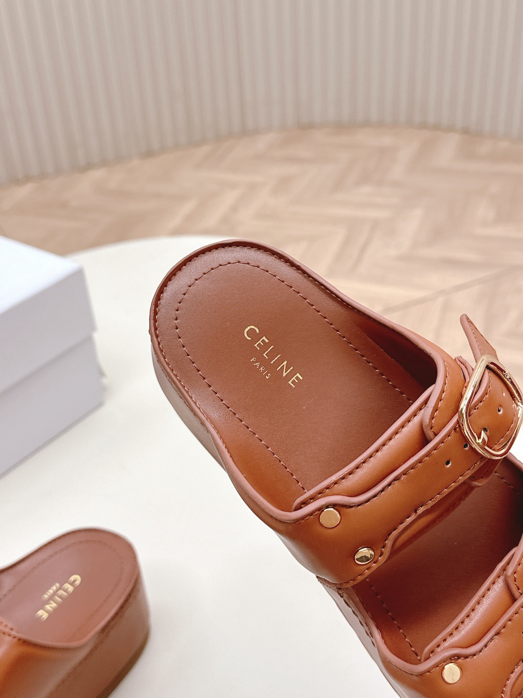 Women Top Quality C*eline shoes