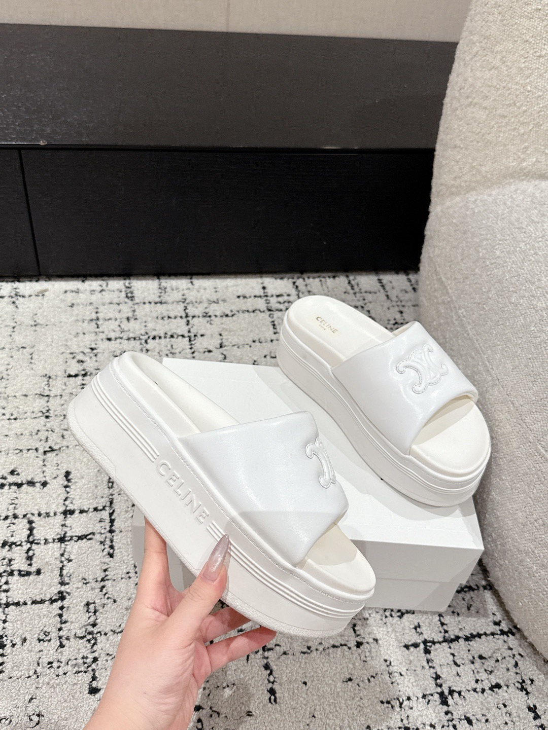 Women Top Quality C*eline shoes