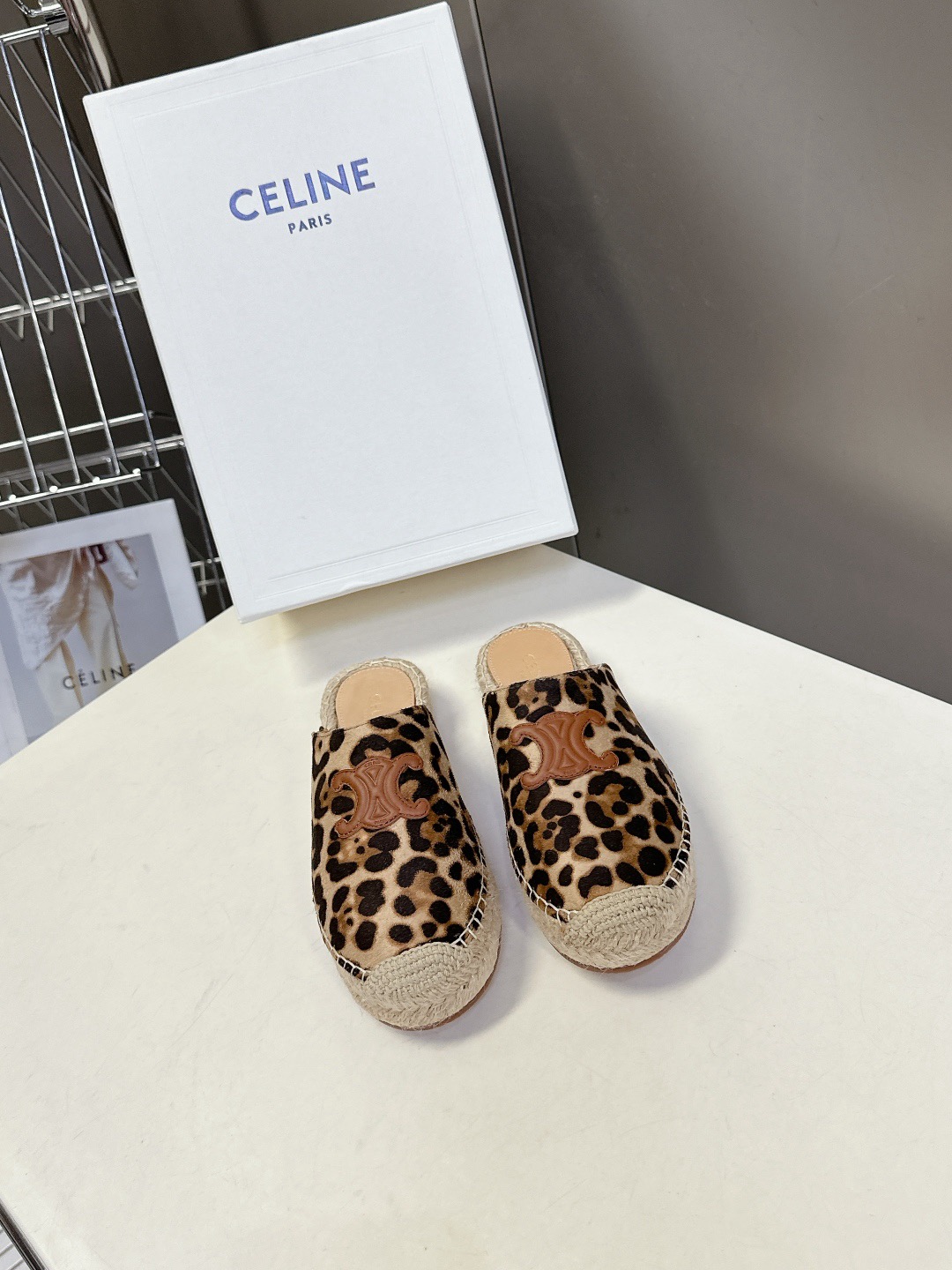 Women Top Quality C*eline shoes