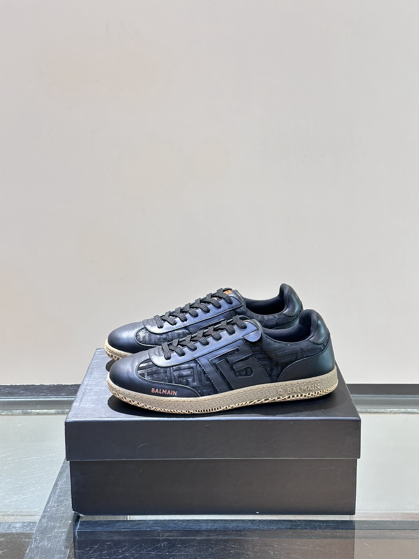 Women Men Top Quality B*almain shoes