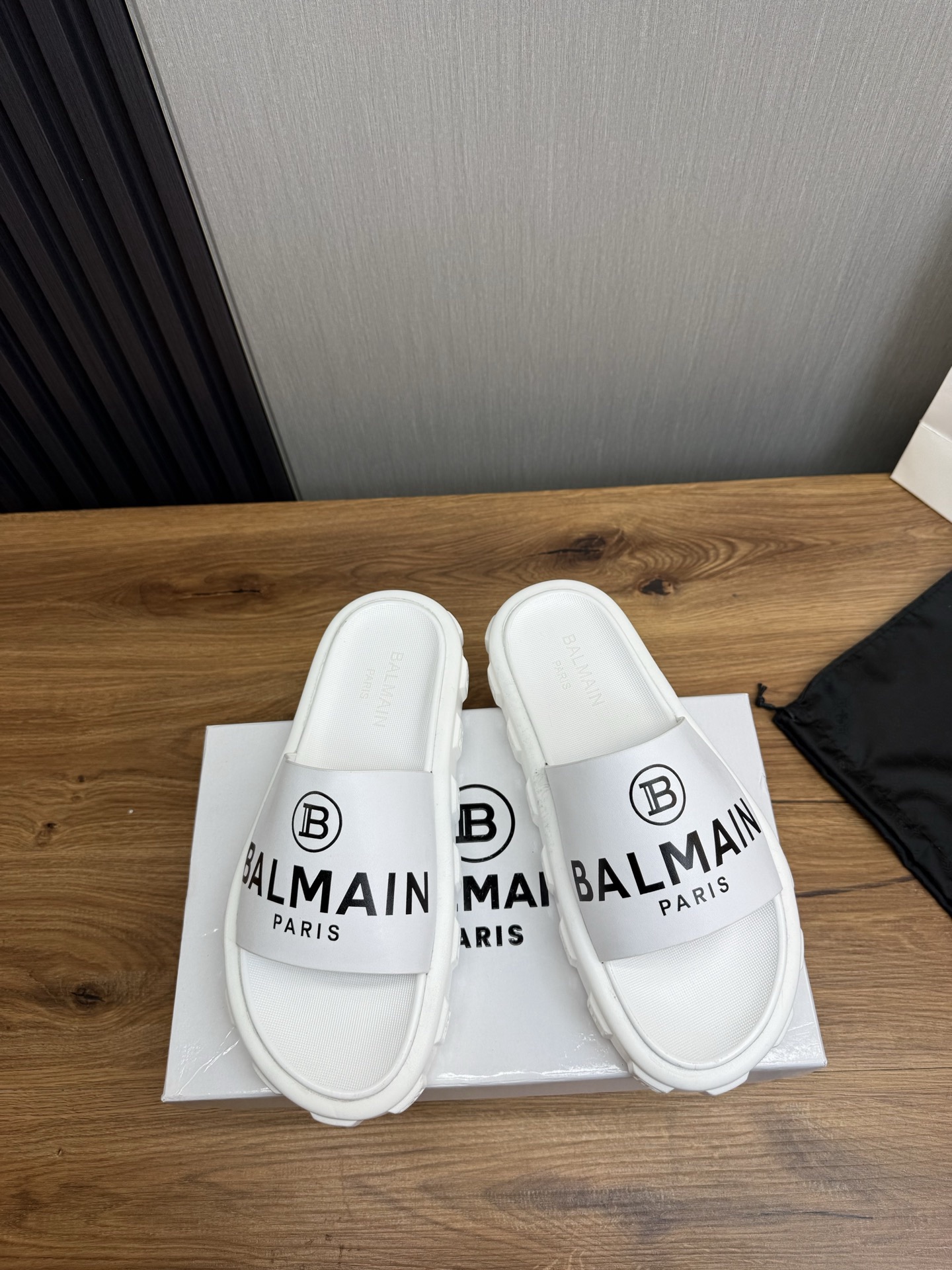 Women Men Top Quality B*almain shoes