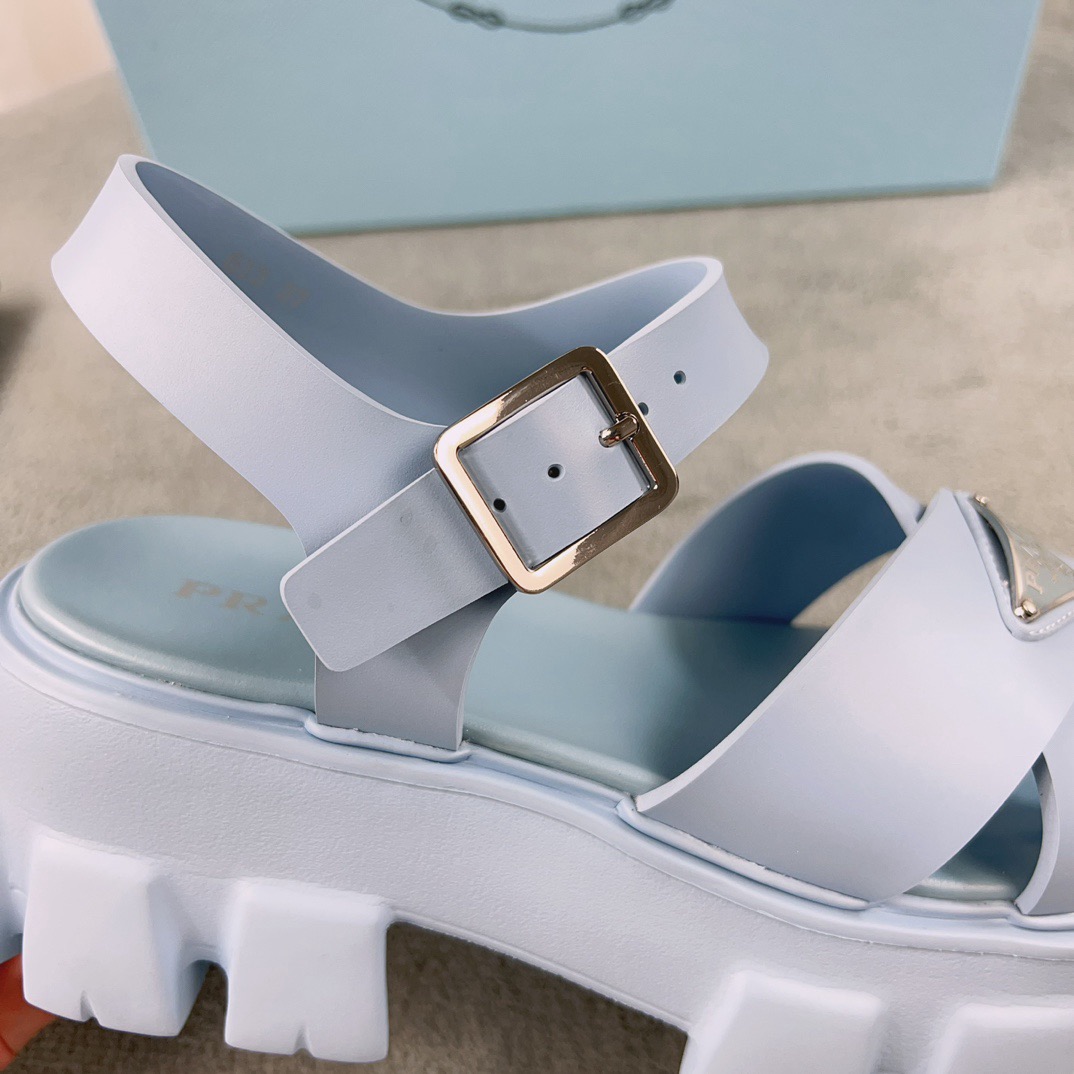 Women Top Quality P*rada shoes