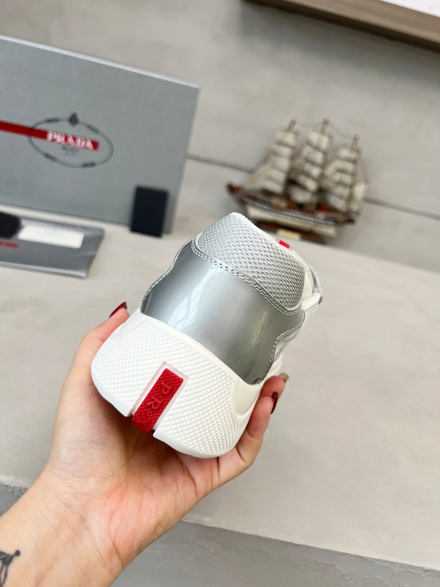 Women Men Top Quality P*rada shoes