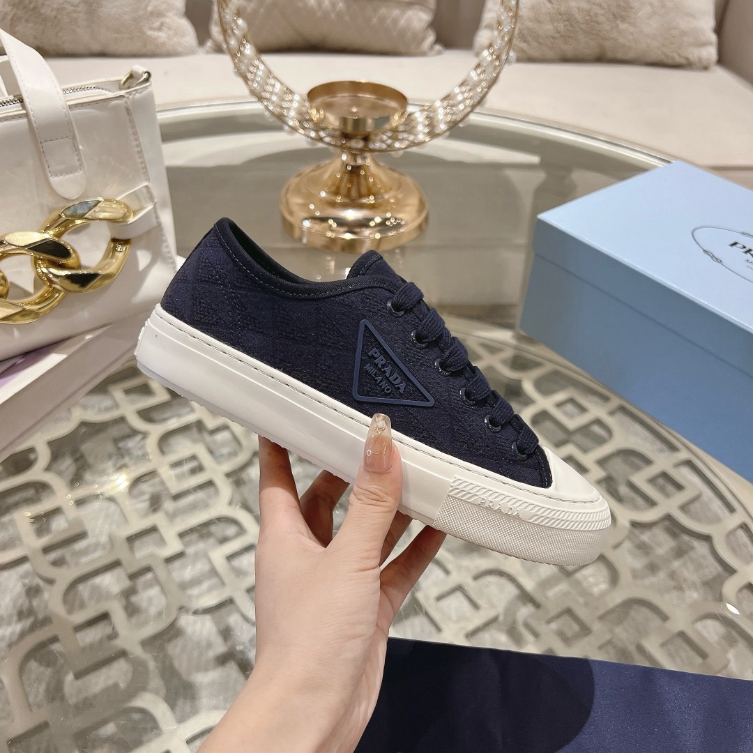 Women Men Top Quality P*rada shoes