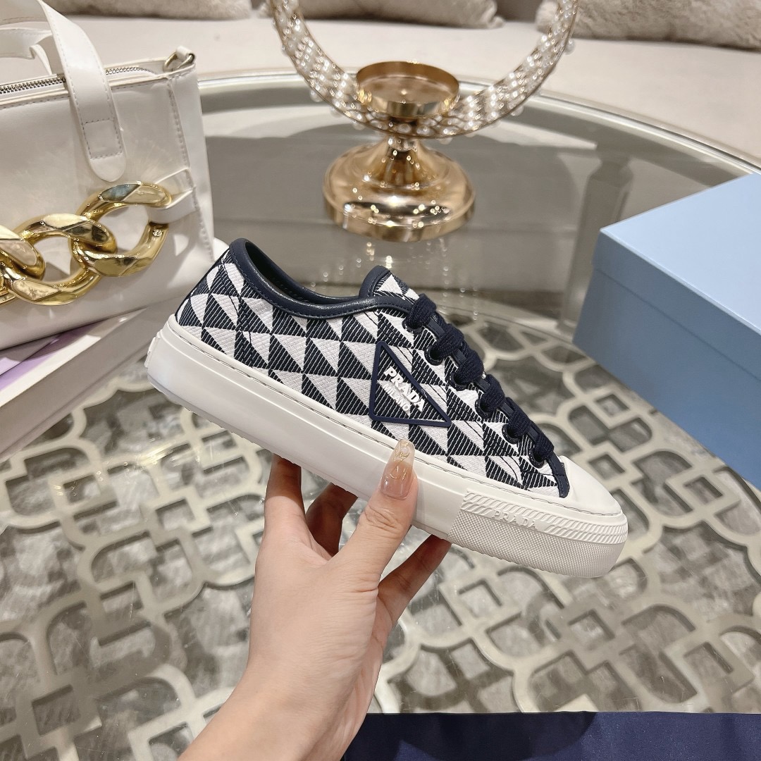 Women Men Top Quality P*rada shoes