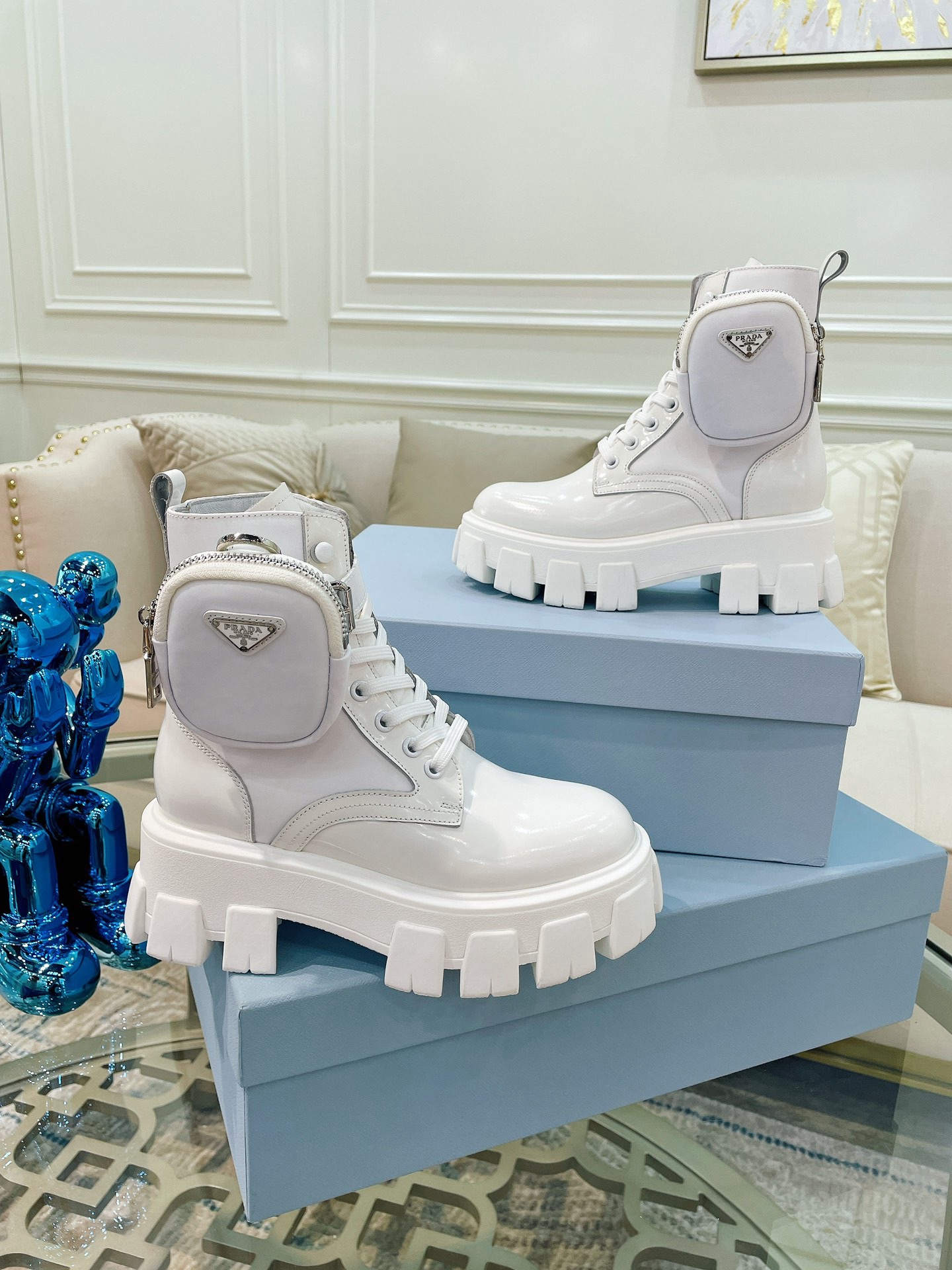 Women Top Quality P*rada shoes