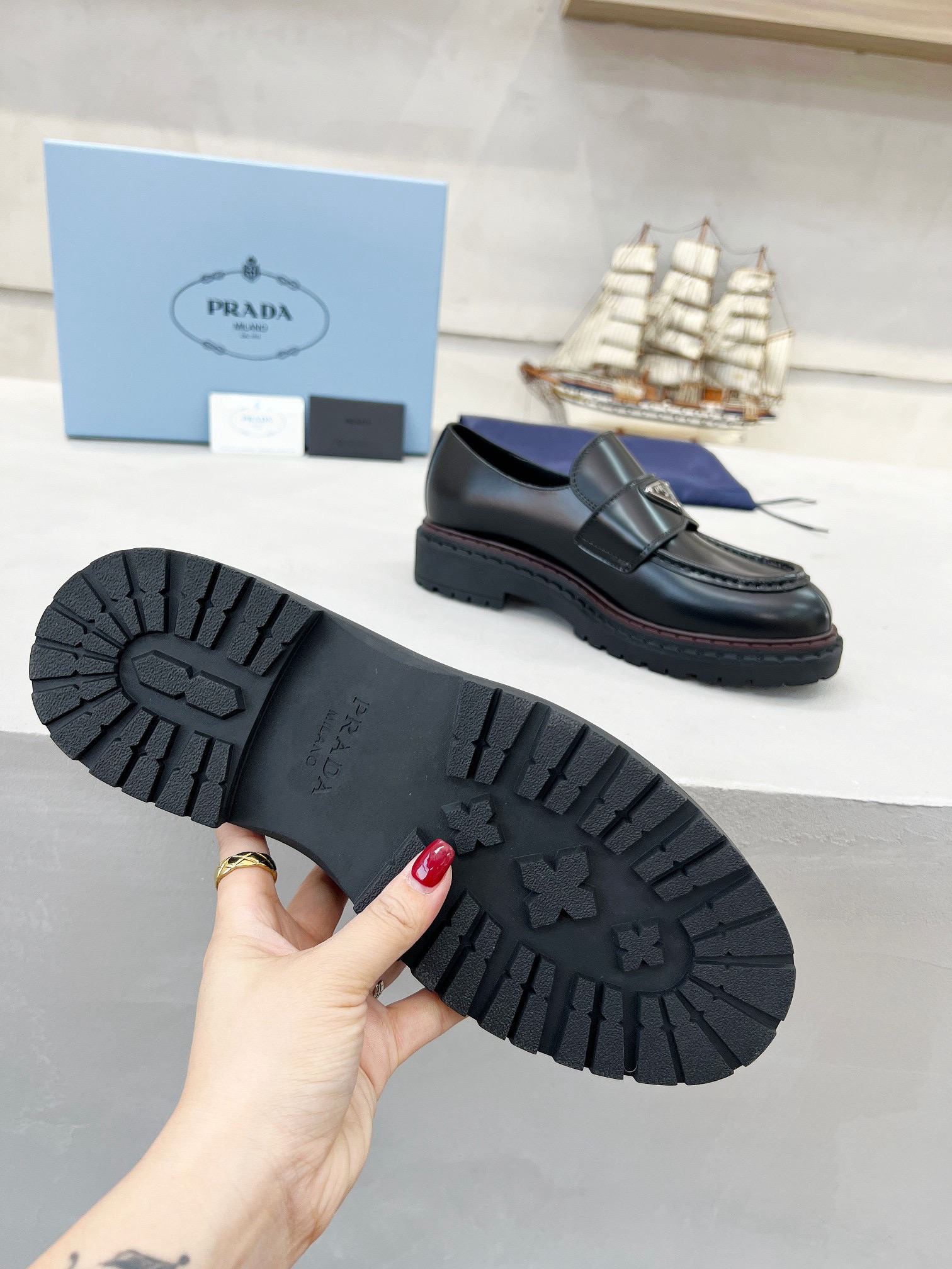 Women Men Top Quality P*rada shoes