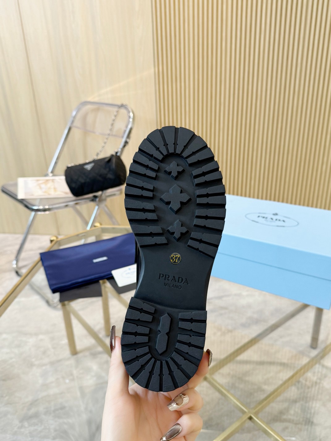 Women Top Quality P*rada shoes