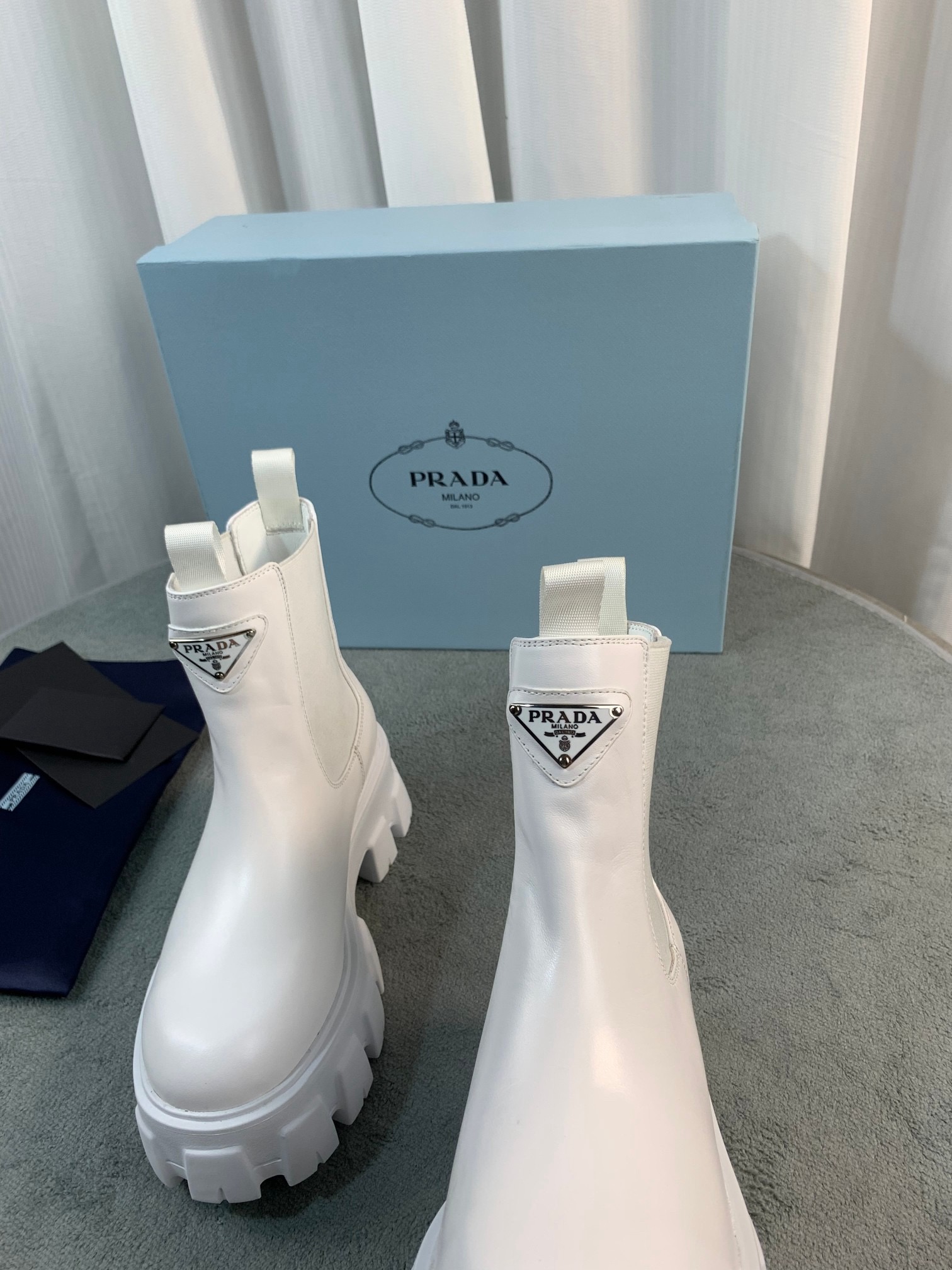 Women Men Top Quality P*rada shoes