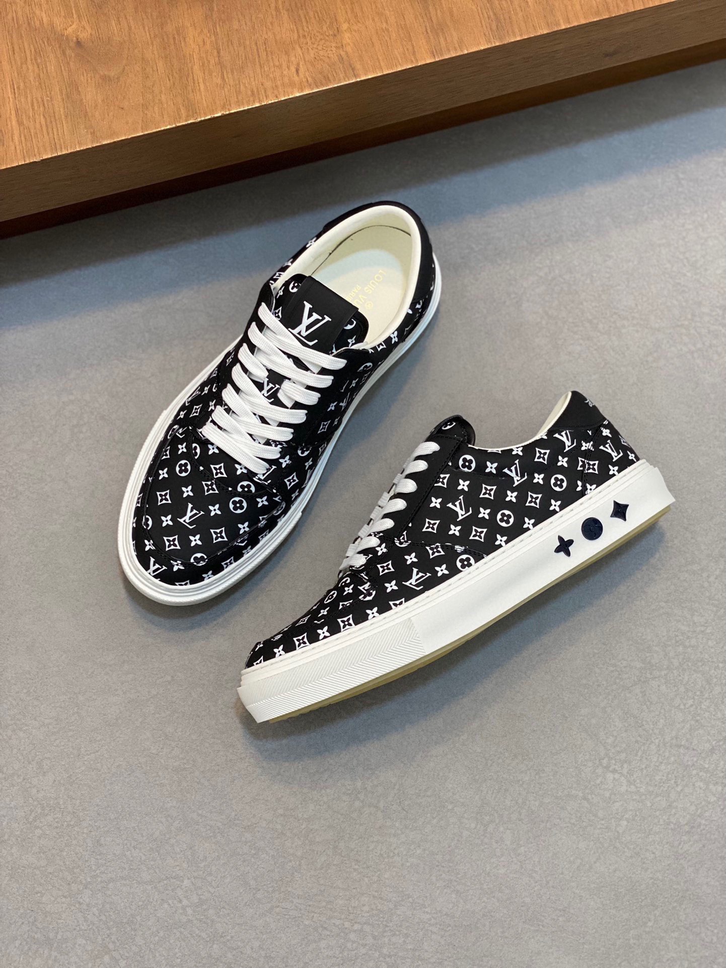 Men L*ouis V*uitton Top Sneaker L*V Shoes