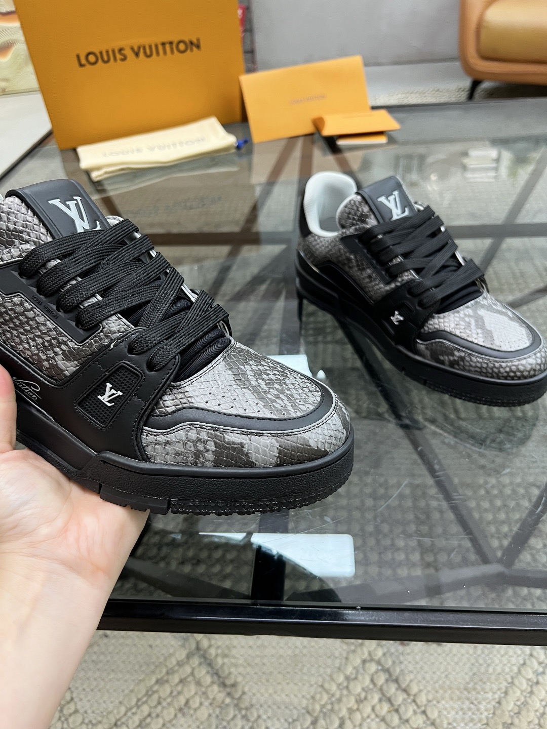 Men L*ouis V*uitton Top Sneaker L*V Shoes